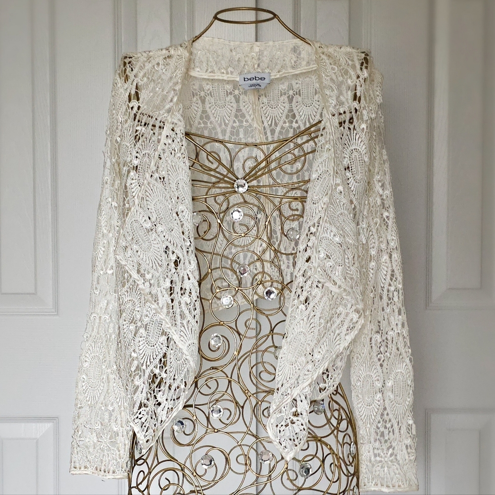 Bebe White Lace Cardigan, Size 0 – Stunning Detailed Lace, Like New